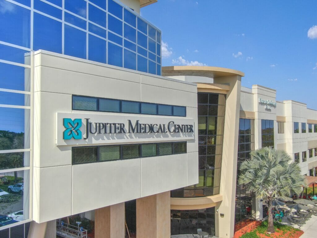 U.S. News & World Report Names Jupiter Medical Center a High Performing Hospital for Stroke, Colon Cancer Surgery, Lung Cancer Surgery, Kidney Failure and COPD