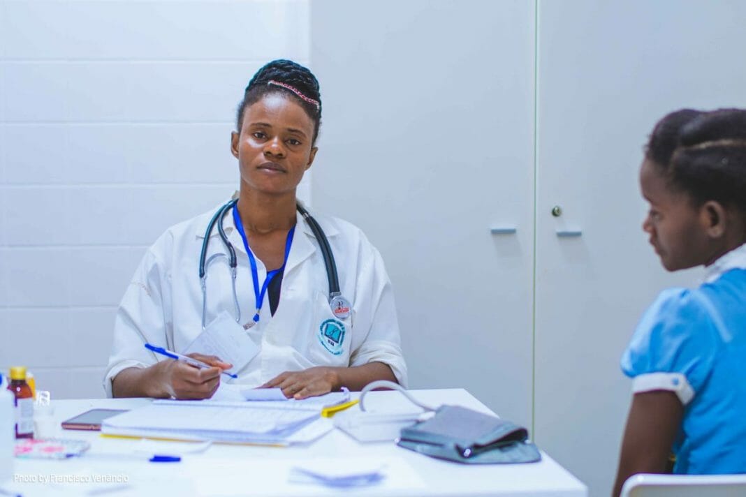 Want to Become a Medical Assistant? Here's How