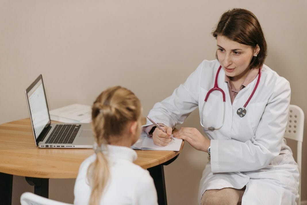 Qualities To Look For When Choosing A Doctor For Your Kids