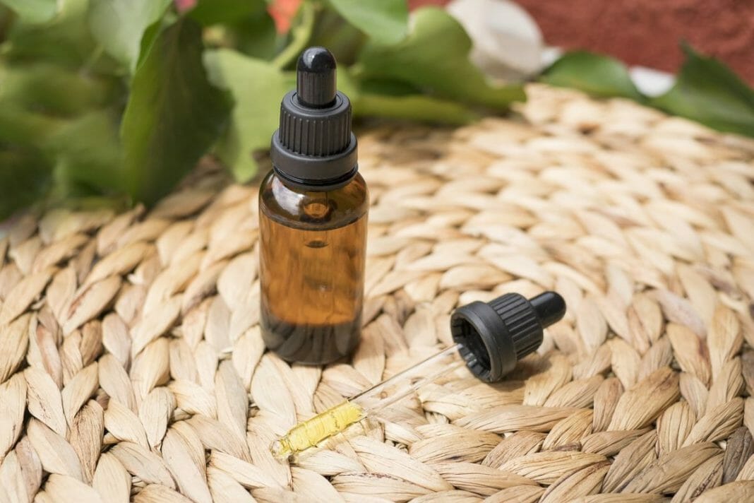 5 Different Ways You Can Use CBD Oil In Your Routine